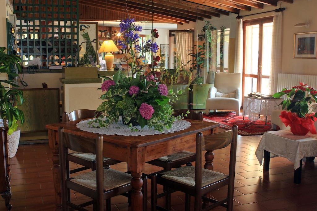 Hotel Colomber Gardone Riviera Kültér fotó