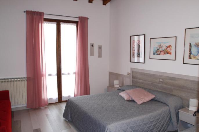 Hotel Colomber Gardone Riviera Kültér fotó